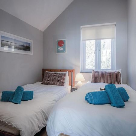 Ewyn Y Don - 2 Bedroom Apartment - Pendine Εξωτερικό φωτογραφία